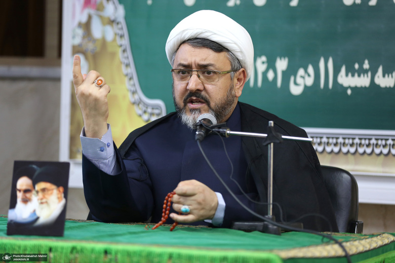 مراسم تقدیر از دست اندرکاران سومین هفته فرهنگی بر آستان آفتاب