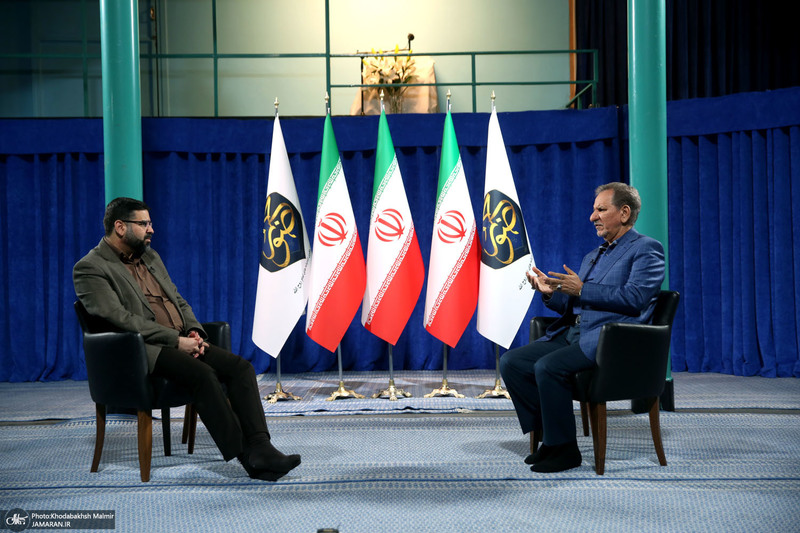 حضور/ اسحاق جهانگیری