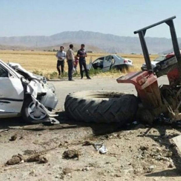 برخورد تراکتور با پژو در کرمان هشت مصدوم بر جا گذاشت