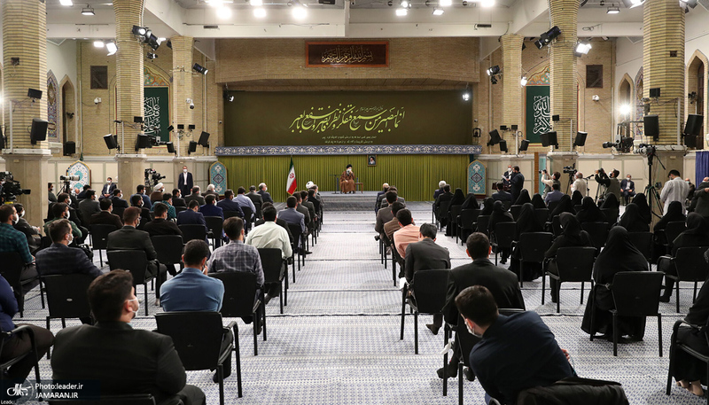 دیدار جمعی از دانشجویان با رهبر معظم انقلاب