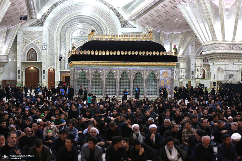 مراسم عزاداری شب عاشورای حسینی (ع) در حرم امام خمینی (س) 2