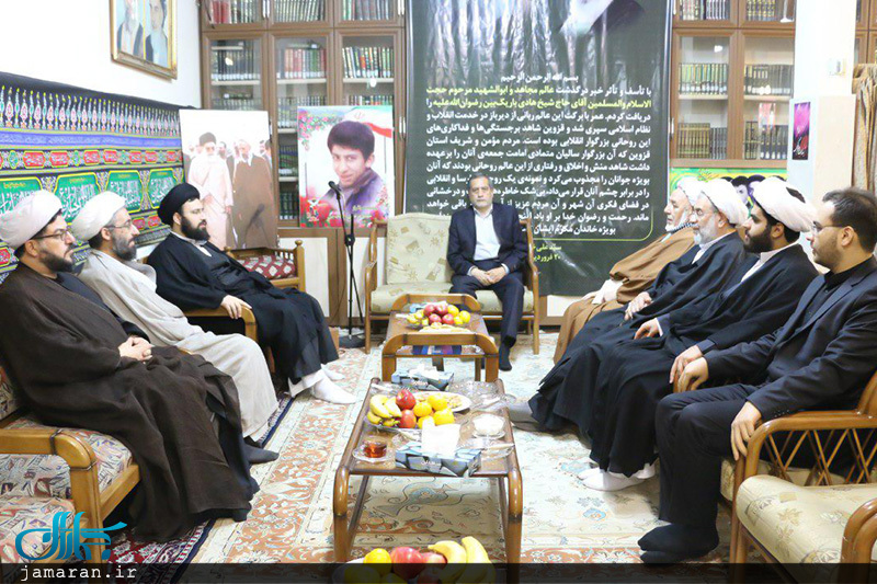 عیادت سید علی خمینی از آیت الله تاکندی و حضور در بیت آیت الله باریک بین(ره)