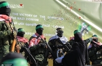 تصاویری از اجرای دور دوم توافق مبادله اسرا در غزه و تحویل 4 نظامی اسیر زن  (8)