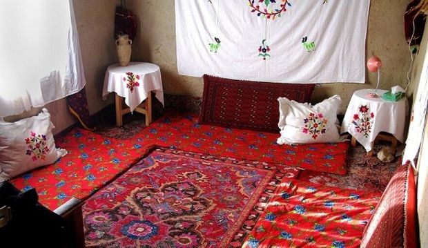بومگردی، اقتصاد روستاهای کرمان را رونق بخشیده است