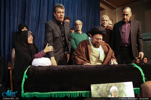 مراسم وداع با پیکر آیت الله هاشمی رفسنجانی(ره) در حسینیه جماران-3
