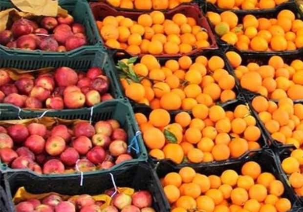 آغاز توزیع میوه شب عید در رشت با قیمت مصوب