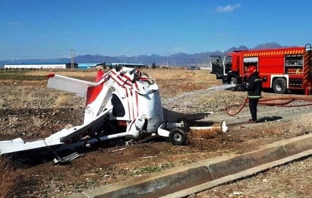 سقوط هواپیمای آموزشی در اراک