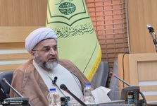 هادی سروش: امام خمینی(س) تقدس و تحجر را به عنوان خطر مطرح کرده‌‎اند/ ایشان درس فلسفه و عرفان را در حوزه علمیه گذاشتند و هزینه‌اش را هم دادند/ متحجرین واقعیات اجتماعی را نمی‌پذیرند/ تحجر امروز را باید شناخت