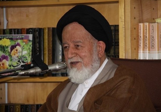 تفکر جزیره ای مسوولان مانع اجرای برنامه اقتصاد مقاومتی در سمنان می شود