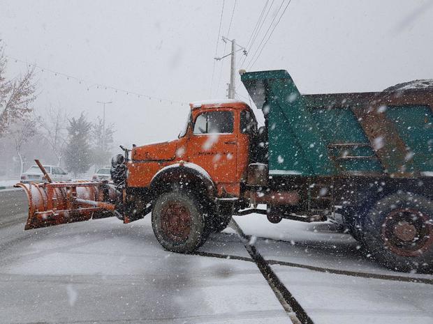 برفروبی 225 کیلومتر از جاده های آذربایجان غربی در بارش برف هفته گذشته