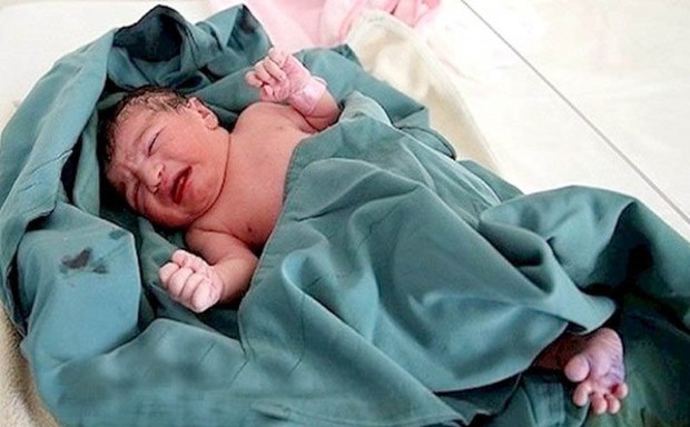 9 نوزاد ساوجی در آغازین ساعات سال جدید متولد شدند