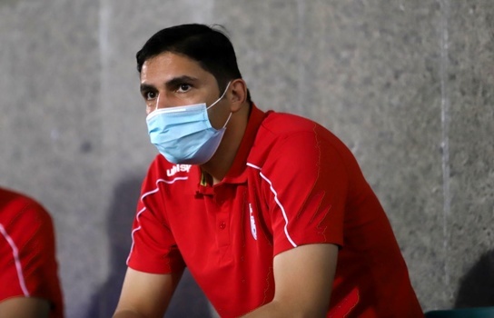 وحید هاشمیان بدون ترس از علی کریمی نوشت! /عکس