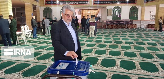 ثبت اثر انگشت در فرایند انتخابات در استان بوشهر اجباری نیست