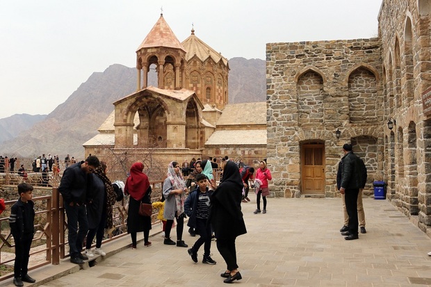 بازدید گردشگران از اماکن تاریخی آذربایجان شرقی 17 درصد افزایش یافت