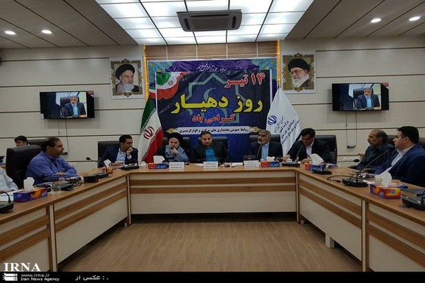 دشمن برای ایجاد شکاف بین مردم و مسئولان تلاش می کند