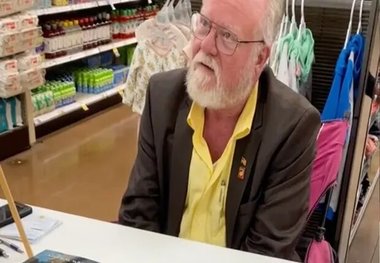 رتبه یک آمازون به نویسنده شکست‌خورده رسید!
