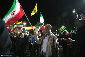 پنجاه و پنجمین شب اجتماع پر شور مردم در میدان تجریش