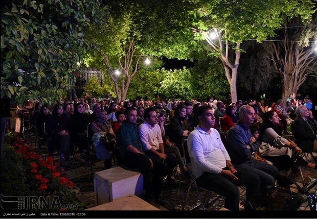 شب شعر شیراز برگزار شد