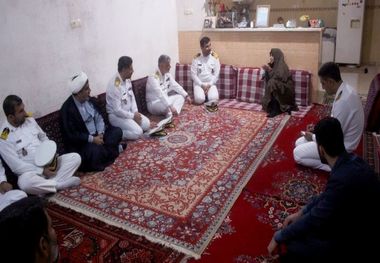 شهیدان طلایه‌داران انقلاب اسلامی هستند