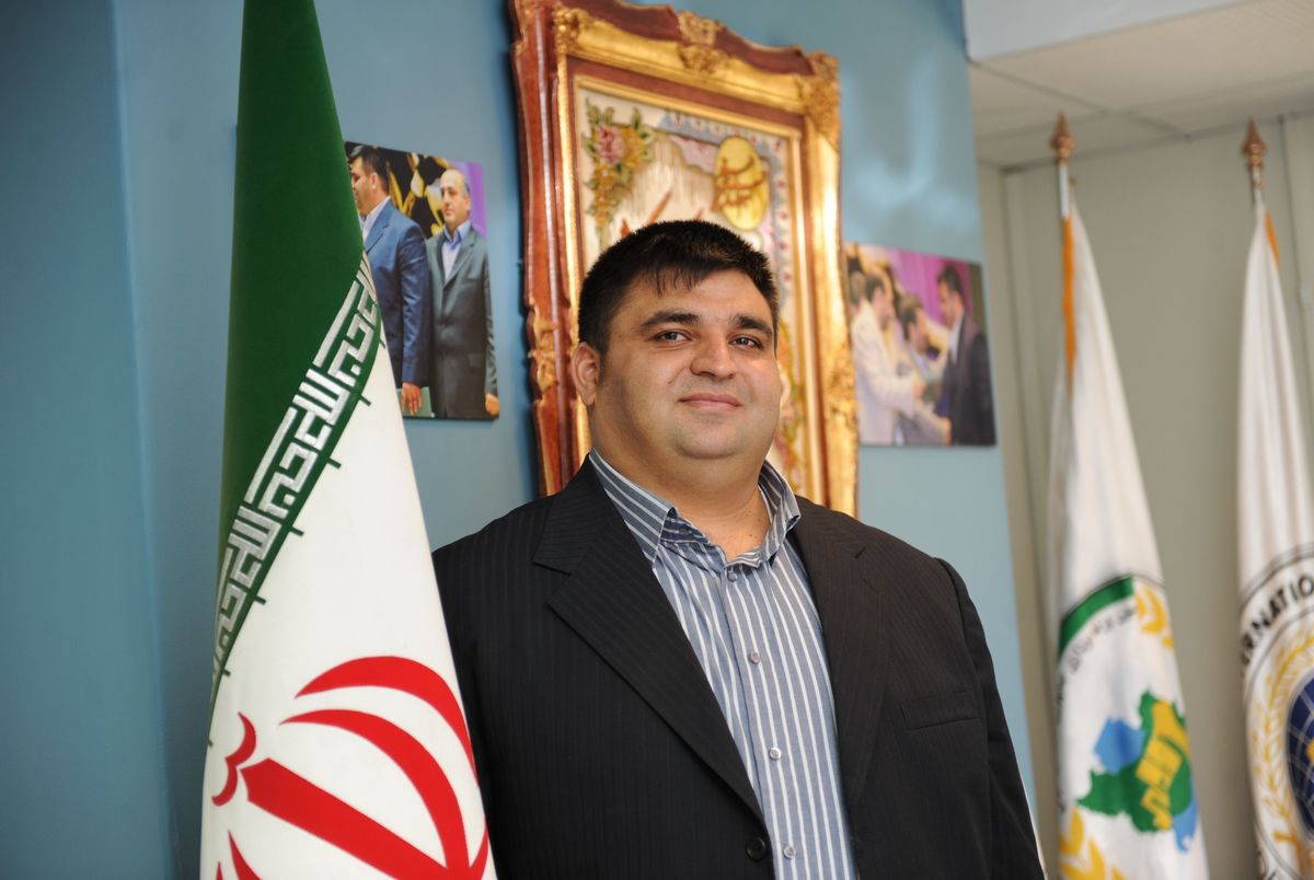 انتقاد حسین رضازاده از شرایط وزنه برداری ایران