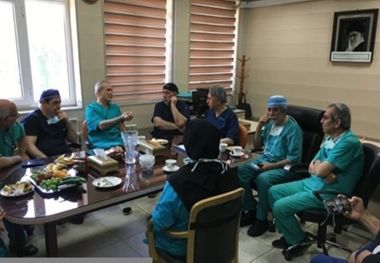 پزشکیان جان 2 نفر را در تبریز نجات داد/ جراحی قلب باز توسط رییس جمهور انجام شد + عکس