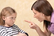 جملاتی که نباید به کودک خود بگویید