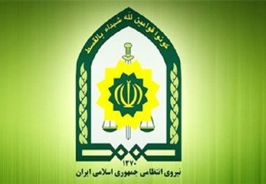 کشف محموله تلفن همراه و البسه قاچاق در نیشابور