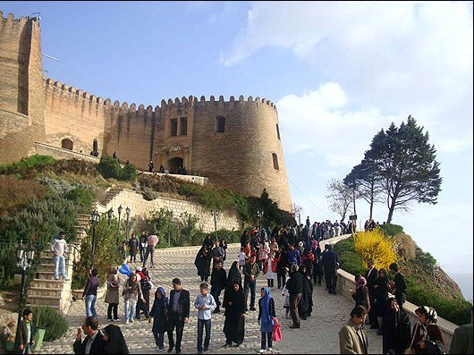 2 هزارو56 نفر از قلعه تاریخی فلک الافلاک خرم آباد بازدید کردند