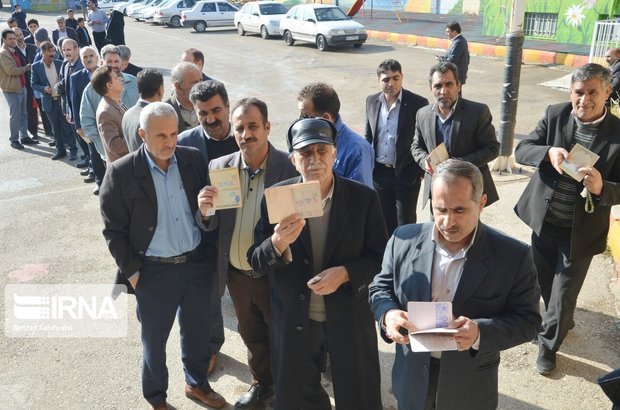 ۱۴۰ هزار کرمانی رای خود را به صندوق انداختند