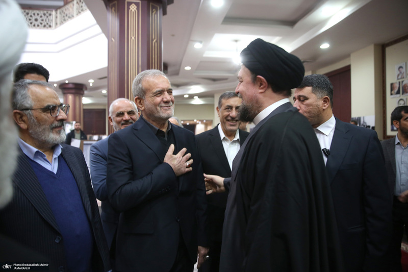 حاشیه تجدیدمیثاق رئیس جمهور و اعضای دولت با آرمان‌های بنیانگذار جمهوری اسلامی ایران