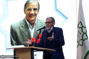 حضور سید حسن خمینی در آیین نامگذاری مجموعه ورزشی استاد کهندل