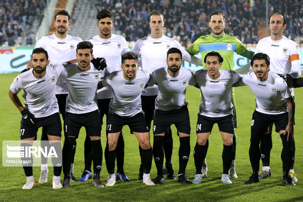 مدیریت تیم فوتبال شاهین بوشهر بزرگان باشگاه را درکنار خود حفظ کند