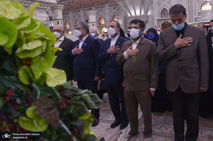 تجدید میثاق رئیس و کارکنان سازمان ملی استاندارد با آرمان های حضرت امام خمینی(س)