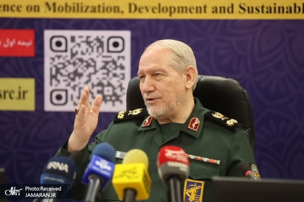 سرلشکر رحیم‌صفوی: محل جلسات نتانیاهو را می‌دانیم/ مراکز موشکی مورد حمله تخلیه شده بودند/ می‌خواهند ایران را به زمان شاه برگردانند
