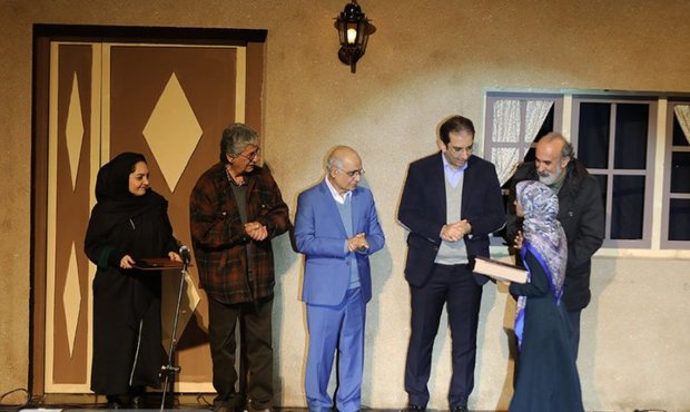 نوجوان بوشهری رتبه نخست جشنواره قصه گویی را کسب کرد