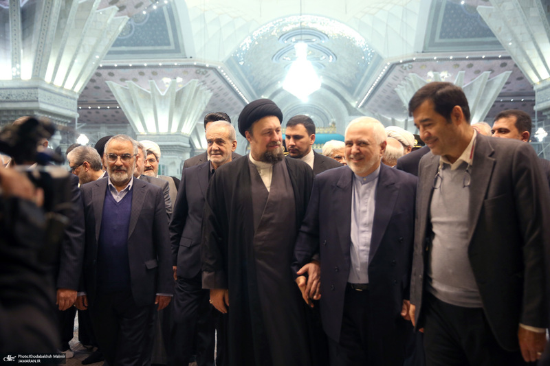 حاشیه تجدیدمیثاق رئیس جمهور و اعضای دولت با آرمان‌های بنیانگذار جمهوری اسلامی ایران