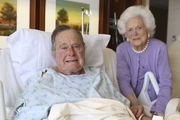 عکس/ بوش بر روی تخت بیمارستان 