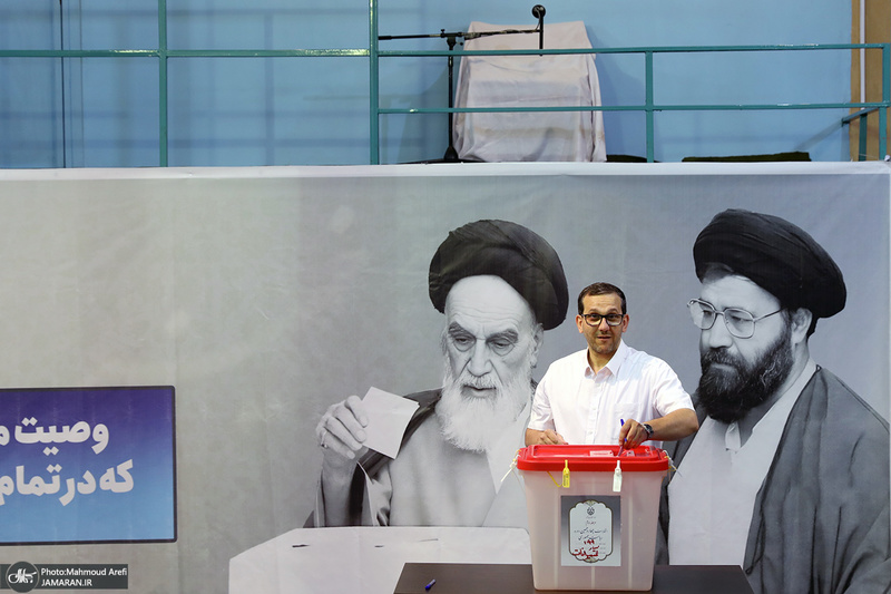 مرحله دوم انتخابات ریاست جمهوری چهاردهم در حسینیه جماران - 1