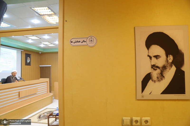 هشمتین نشست تبیین مکتب امام خمینی با عنوان «تاثیر مکتب فقهی امام خمینی (س) بر فقه سیاسی شیعه‎‎»