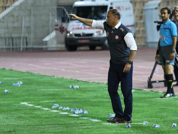 حمید درخشان با نفت مسجدسلیمان به توافق رسید