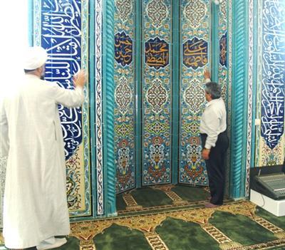 مساجد چادگان به مناسبت ماه رمضان عطر افشانی شد