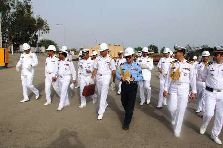 فرمانده ناوگروه پاکستان:امنیت دریایی با همکاری کشورهای منطقه میسر است