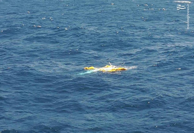 بالگرد سقوط کرده در خلیج فارس کشف شد + عکس