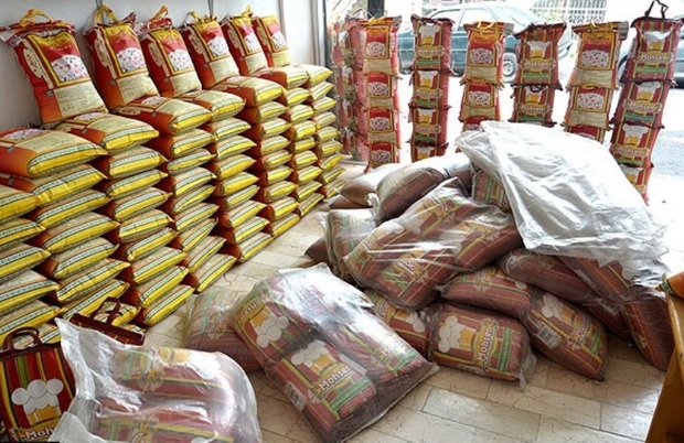256 تن کالای تنظیم بازار در درمیان توزیع شد