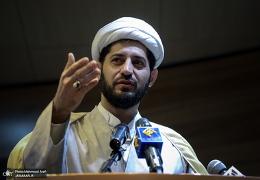 دبیر ستاد امربه معروف پیامک کشف حجاب دریافت کرد!
