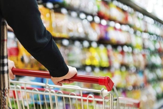 نظارت بر قیمت کالاهای مصرفی مردم افزایش یابد