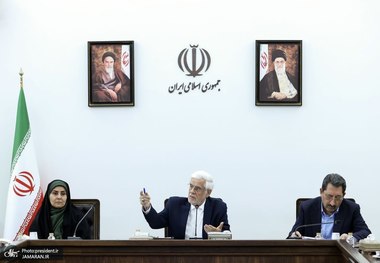 عارف: امسال باید با یک عزم ملی مسئله نقاط حادثه‌خیز جاده‌ای کشور را حل کنیم/ در دیداری که با مقام معظم رهبری داشتیم ایشان درباره «پیگیری» تاکید کردند؛ ما تصمیمات بسیاری گرفته‌ایم،‌ اکنون زمان «پیگیری» و «اجرا شدن» است