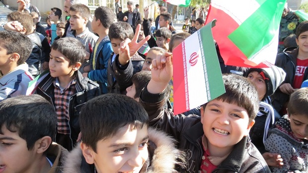 همزمان با 13 آبان "شعار مرگ بر آمریکا"، در 5 هزار مدرسه آذربایجان غربی طنین انداز می شود