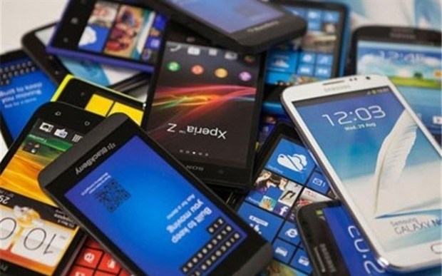 گوشی تلفن همراه قاچاق در بازار خراسان رضوی به حداقل رسید