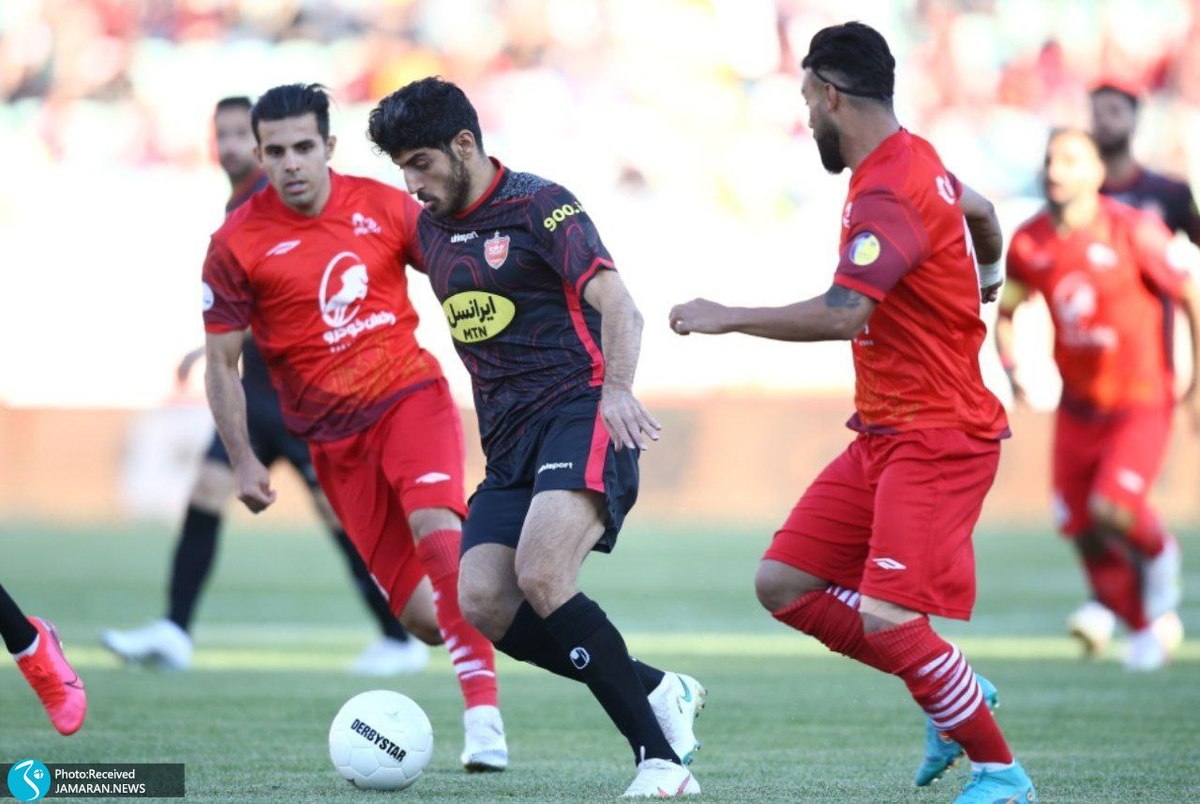 سه مسابقه از لیگ برتر فوتبال امشب برگزار می شود